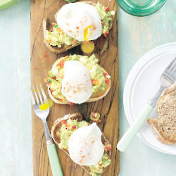 Guacamole Poached Eggs