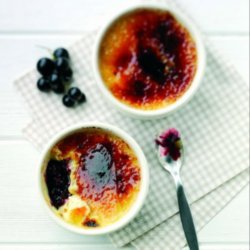 Lemon thyme and blackcurrant creme brulee