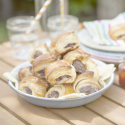 Mini Beefy Sausage Rolls With Chipotle Ketchup