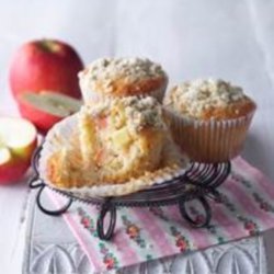 oaty-crumble-apple-muffin