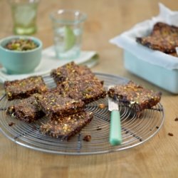 Pistachio and quinoa bites