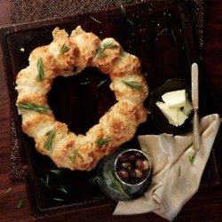 Pull-Apart Cheese Scone Christmas Wreath