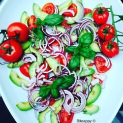 Raw Avocado, Red Onion & Tomato Salad