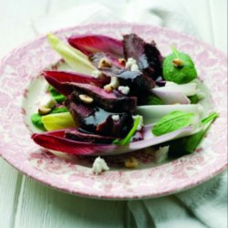 Venison and chicory salad with warm blackcurrant dressing